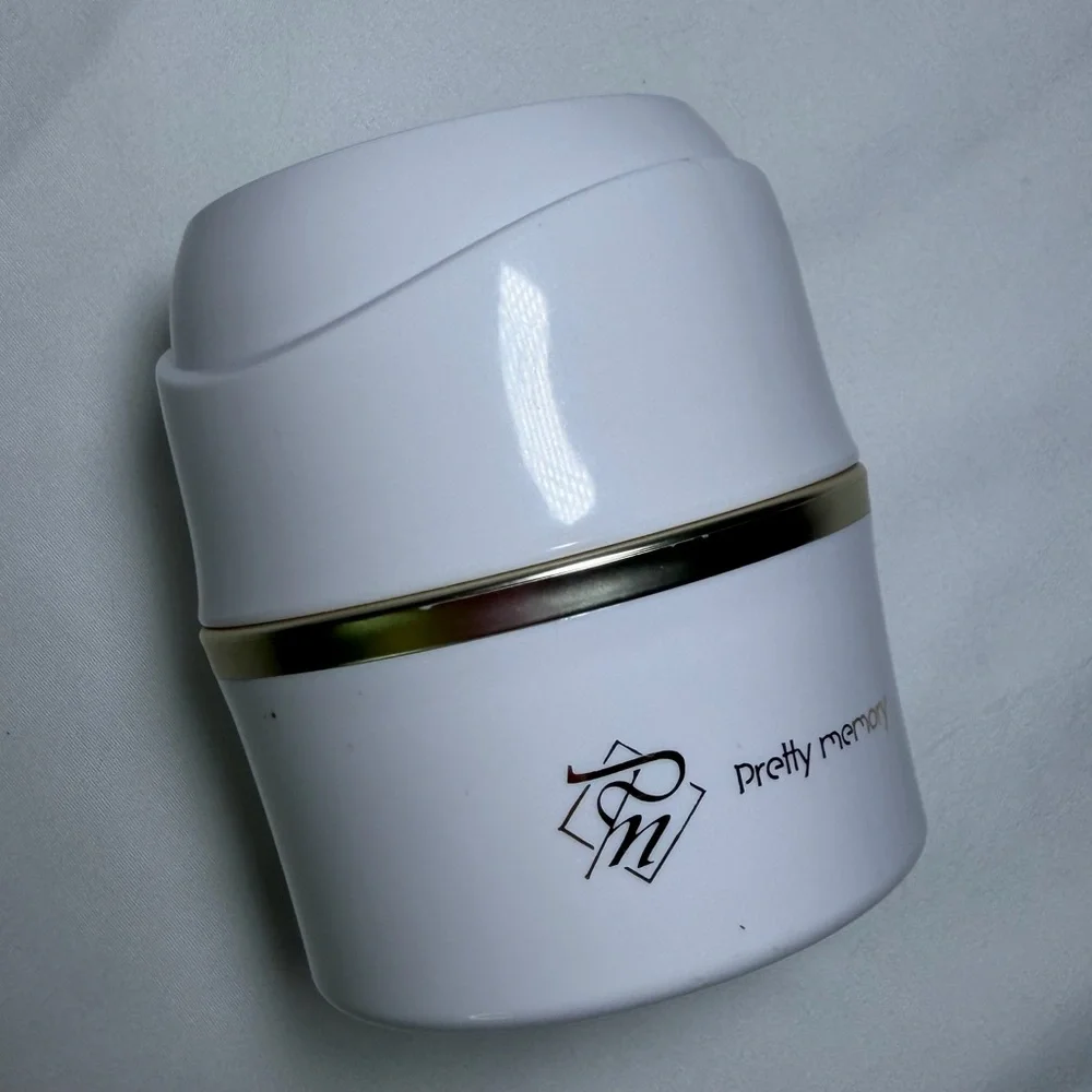 Brand New White Makeup & Cosmetic Protective Easy Beauty Storage Small Container